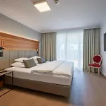 Edelweiss Superior Hotel 4*