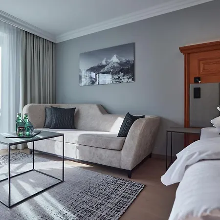 Edelweiss Superior Hotel