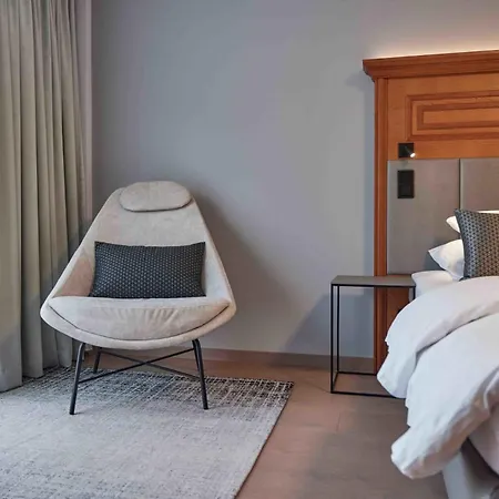 Edelweiss Superior 4*