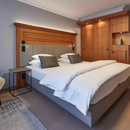 Hotel Edelweiss Superior 4*