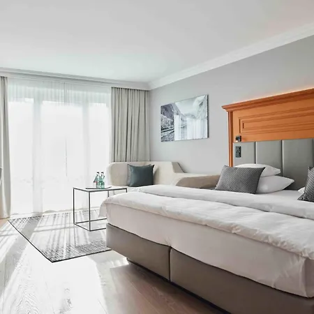 Edelweiss Superior Hotel