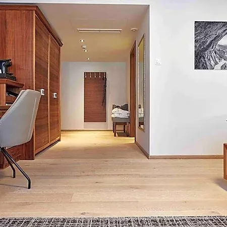 Ξενοδοχείο Edelweiss Superior 4*