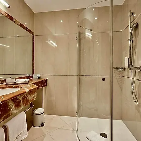 Edelweiss Superior Hotell 4*